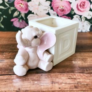VTG Kay Finch Pink Elephant Planter